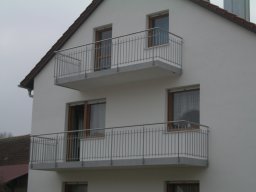 Aussengelaender lackiert-054